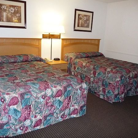 Budget Inn Batavia Exterior photo