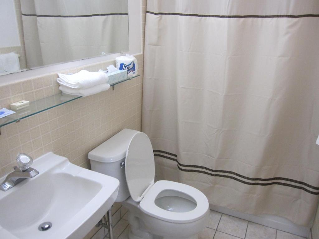 Budget Inn Batavia Room photo